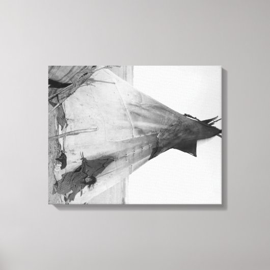 Toile Jeune Indienne Oglala avec chiot devant Tipi (Recto)