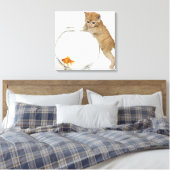 Toile Kitten essayant d'atteindre un poisson rouge (Insitu(Chambre))