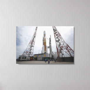 Toile La fusée H-IIB sur la plate-forme de lancement