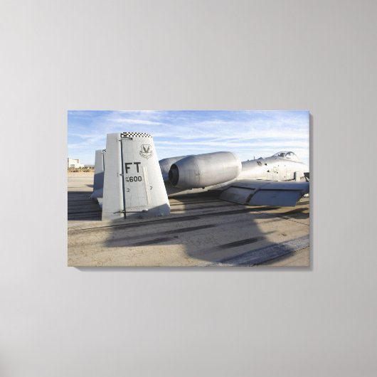 Toile La section arrière d'un A-10 Thunderbolt II (Recto)
