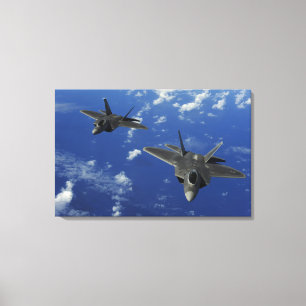 Toile L'Armée de l'Air d'USA F-22 Raptors en vol près 