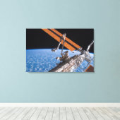 Toile Le Canadarm2 et les ailes de panneaux solaires (Insitu (Plancher de Bois))
