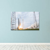 Toile Le feu et la fumée signalent le décollage (Insitu (Plancher de Bois))