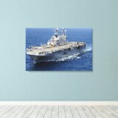 Toile Le navire d'assaut amphibie USS Peleliu (Insitu (Plancher de Bois))