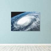 Toile Le typhon Hinnamnor. (Insitu (Plancher de Bois))