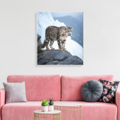 Toile Leopard des neiges sur un pic gelé (Insitu(Salon))