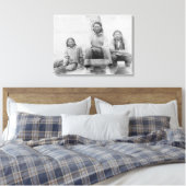 Toile Les adolescents indiens Lakota en robe occidentale (Insitu(Chambre))