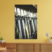 Toile Les fusils d'assaut sont prêts sur le rack d'armes (Insitu(Salon))