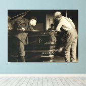 Toile Les garçons se joignent pour le classement à la ta (Insitu (Plancher de Bois))