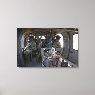 Toile les soldats observent pour des risques