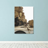 Toile Les véhicules militaires sont verrouillés sur les  (Insitu (Plancher de Bois))