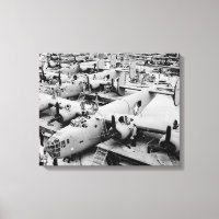 Ligne de montage du bombardier B-24, 1943