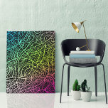 Toile Lignes de couleur arc-en-ciel surréaliste psychédé<br><div class="desc">Une oeuvre de toile extraordinaire et captivante qui enchante avec son design complexe. Placée sur un fond noir profond, la toile s'anime d'un kaléidoscope de lignes arc-en-ciel qui s'entremêlent avec élégance. Soigneusement dessinées à la main, ces lignes tissent une tapisserie de complexité, provoquant un sentiment de psychédélie et de surréalisme....</div>