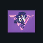 Toile Ligue de Justice | Wonder Woman & Symbol Pop Art<br><div class="desc">Découvrez la Femme-Merveilleuse de la Ligue de la Justice posée avec ses bras croisés, placée sur son logo rose Wonder Woman. Ce graphisme noir à contraste élevé est accentué de points mi-teintes pour lui donner une sensation de bande dessinée nostalgique.</div>