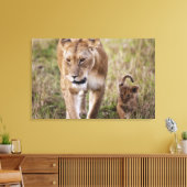 Toile Lionne avec son petit (Insitu(Salon))