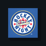 Toile Logo de la nuit du hockey au Canada<br><div class="desc">Le logo actuel utilisé depuis 1998. Hockey Night in Canada est la marque utilisée pour les présentations télévisées canadiennes de la Ligue nationale de hockey. Bien que le nom ait été utilisé pour toutes les émissions de la LNH diffusées à la télévision de la SRC (quelle que soit l'heure de...</div>