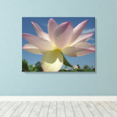 Toile Lotus Flower et Blue Sky II (Insitu (Plancher de Bois))