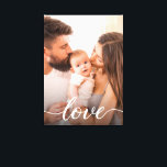 Toile Love Script Photo de famille personnalisée<br><div class="desc">En utilisant un script magnifique et moderne pour le mot "Amour",  cette photo d'amour familiale peut être facilement personnalisée avec votre photo de famille préférée. Une toile élégante enveloppée de photo à chérir et à afficher.</div>
