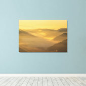 Toile Lumière du soleil brillant sur le brouillard matin (Insitu (Plancher de Bois))