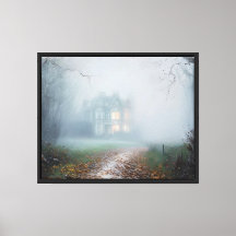 Maison victorienne dans le brouillard