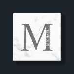 Toile Marbre blanc Monogramme personnalisé et nom<br><div class="desc">Monogramme personnalisé et design de nom caractéristiques monogramme personnalisé et nom dans le style de police serif classique. Parfait comme décors de maison,  cadeaux de ménage,  cadeaux de vacances pour la famille,  les jeunes mariés et plus.</div>