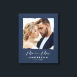 Toile Mariage photo moderne personnalisé M. et Mme.<br><div class="desc">Moderne simple bords déchirés bleu marine photo M. et Mme mariage personnalisée établie en cadeau.</div>