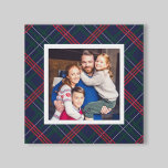 Toile Marine Rouge Vert Tartan Plaid Photo de famille pe<br><div class="desc">Cette toile murale festive de Noël plaid présente un espace photo familial carré encadré par un motif écossais classique bleu marine, vert chasseur et rouge écossais plaid plaid. Conseil photo : recadrez votre photo sur une forme carré avant de la télécharger.</div>