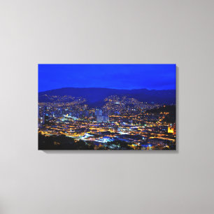 Toile Medellin, Colombie la nuit