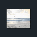 Toile Mer Serene<br><div class="desc">Mer Serene I par Sharon Chandler. Offre une vue pittoresque sur les vagues de l'océan,  le sable et le ciel doux.</div>