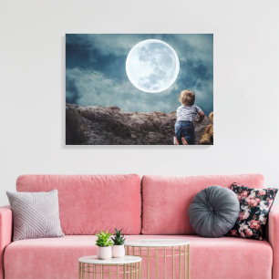 Toile Mignon Toddler disant Bonne nuit à l'immense lune
