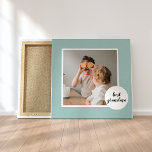 Toile Monnaie Photo Moderne Lovely Grandma Cadeau<br><div class="desc">Que vous soyez à la recherche d'un cadeau de fête des mères, d'un cadeau d'anniversaire ou que vous vouliez simplement montrer à votre grand-mère ce qu'elle veut dire pour vous, le cadeau de grand-mère Modern Photo Mint Lovely Grandma est le choix parfait. C'est une belle et sentimentale façon d'honorer le...</div>