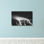 Toile Nuages noirs et blancs longs au-dessus de la monta (Insitu (Plancher de Bois))