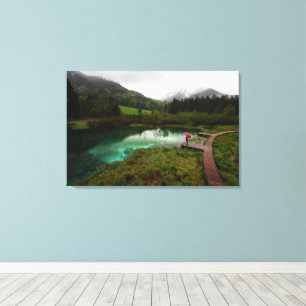 Toile Parapluie rouge lac vert