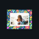 Toile Paysage Fleur sauvage Cadre Fête des Mères Cadeau<br><div class="desc">Célébrez un moment familial préféré avec cette photo horizontale personnalisée toile art et lunatique,  bleu marine,  cadre motif fleur sauvage peint avec texte éditable et lui donner un cadeau d'une nature sur lequel elle peut travailler encore et encore.</div>