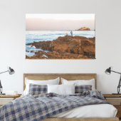 Toile Pêcheurs sur le rivage rocheux à Sunrise (Insitu(Chambre))