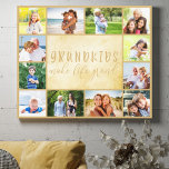Toile Petits-enfants font la vie Grand Neutre Beige 12 P<br><div class="desc">Toile photographique enveloppée avec de jolis petits-enfants citant. Le modèle photo est prêt pour vous à ajouter 12 de vos photos préférées qui sont affichées comme une bordure autour des grands-parents disant. Le texte dit "Les petits-enfants font la vie grand" en lettres manuscrites, en majuscules décalées et en typographie de...</div>