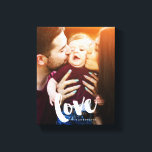 Toile Photo du script de pinceau "Amour"<br><div class="desc">Toile photo à fond saigné avec le mot "amour" dans la typographie à brosse à la mode. Personnalisez-le avec votre date de mariage,  votre nom de famille ou tout texte de votre choix pour une belle pièce d'art murale unique.</div>