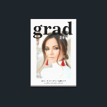 Toile Photo Graduation Party Élégant Script moderne<br><div class="desc">Photo Graduation Party Elégant Script Canvas Print Art comprennent votre photo préférée avec le simple texte noir "Grad (année)" et votre nom et les détails de graduation personnalisés sur le devant. Idéal pour les grands comme cadeau de remise de diplômes ou décoration de fête de remise de diplômes. Créé par...</div>