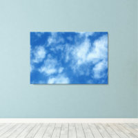 Photographie partiellement nuageuse du ciel bleu