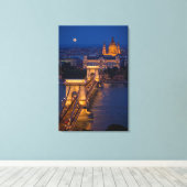 Toile Pont à chaîne et Pleine lune à la nuit (Insitu (Plancher de Bois))