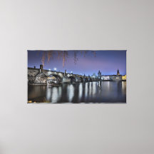 Pont Charles de Prague la nuit