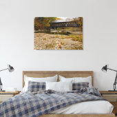 Toile Pont couvert de Newry au-dessus du fleuve en autom (Insitu(Chambre))