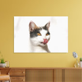 Toile Portrait d'un chat blanc léchant (Insitu(Salon))