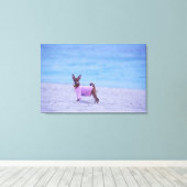 Toile Profil latéral d'un chien debout sur la plage, (Insitu (Plancher de Bois))