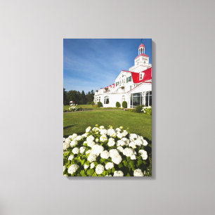 Toile Québec, Canada. Hôtel historique Tadoussac, 3