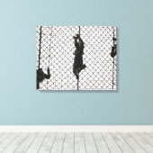Toile recrues accomplissant un obstacle (Insitu (Plancher de Bois))