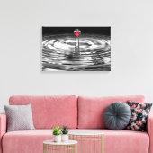 Toile rose rouge dans la gouttelette d'eau (Insitu(Salon))