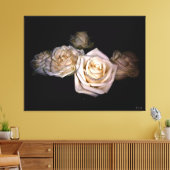 Toile Roses blanches sur fond sombre (Insitu(Salon))