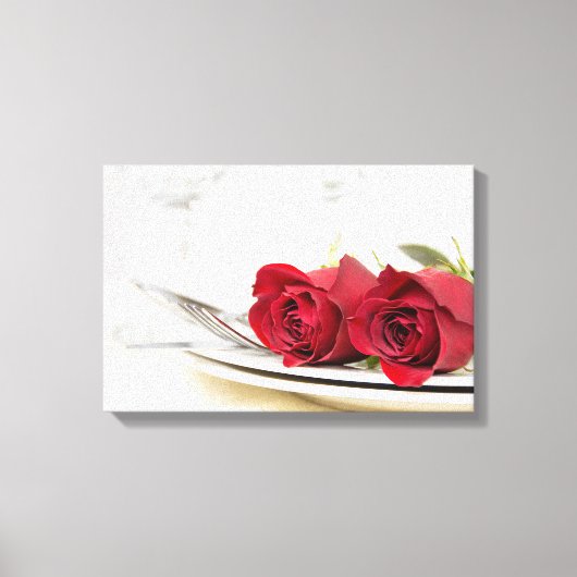 Toile roses rouges romantiques sur une assiette à dîner (Recto)