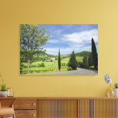 Toile Route de campagne courbée entre cyprès dans (Insitu(Salon))